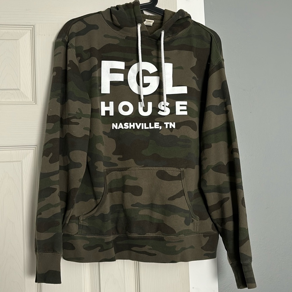 Camo Print FGL House From Florida Georgia Line Bar Shop in Nashville ~ Size M